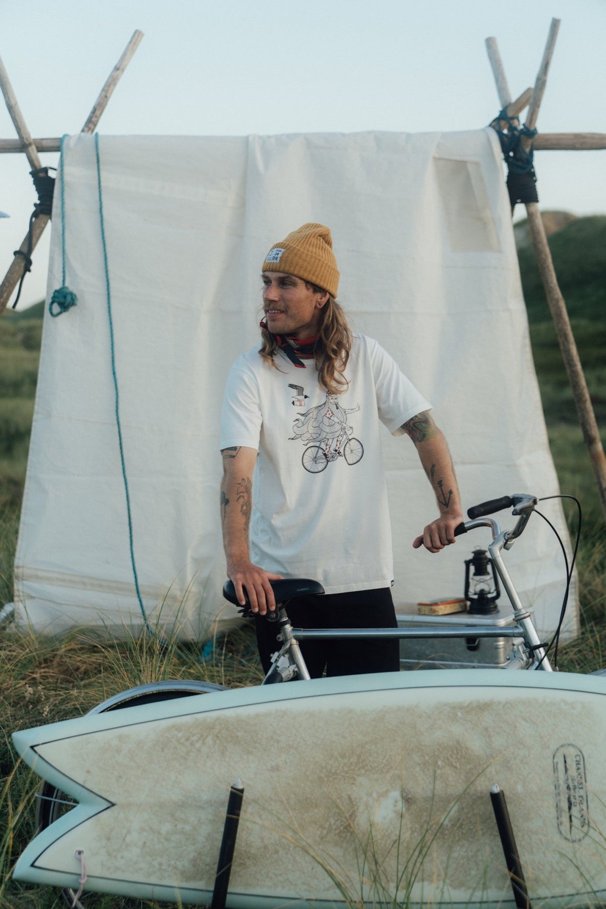 LAKOR Beard on a Bike T-shirt T-Shirt Star White