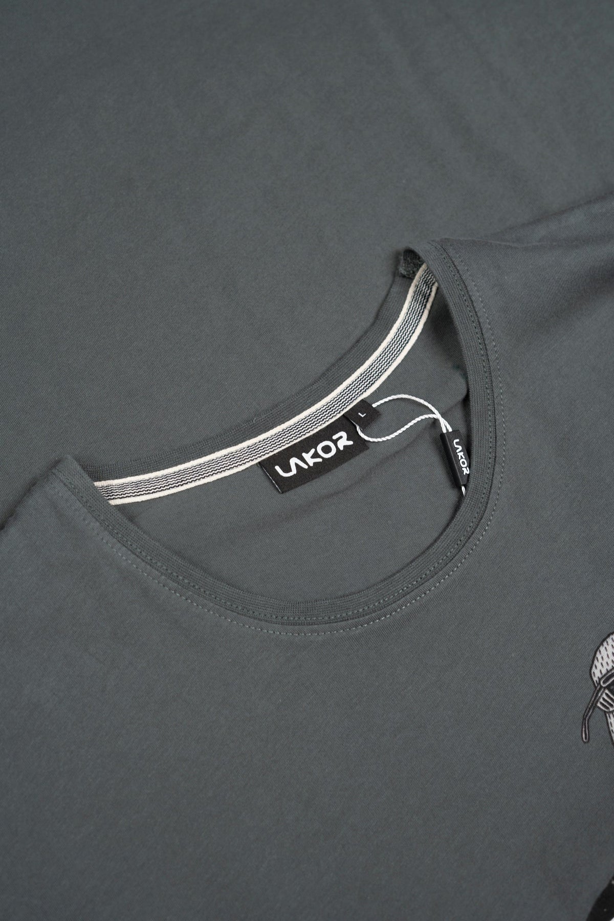 LAKOR Sightseer Seagull T-shirt T-Shirt Urban Chic