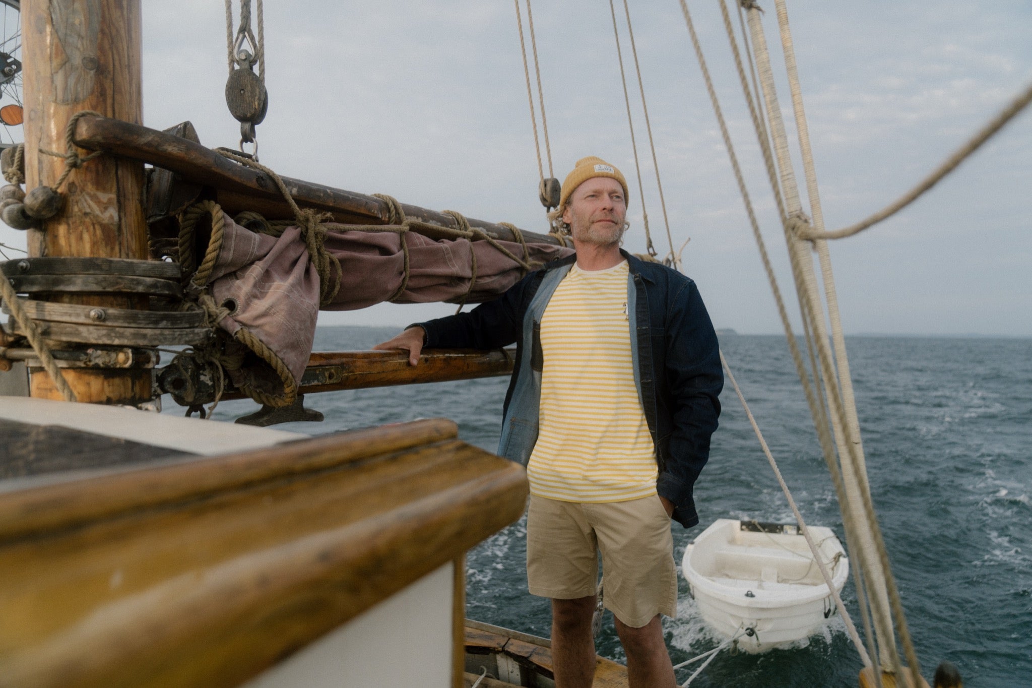 LAKOR Ahoy! Mini Flipping the Bird T-Shirt Cream Gold/Star White