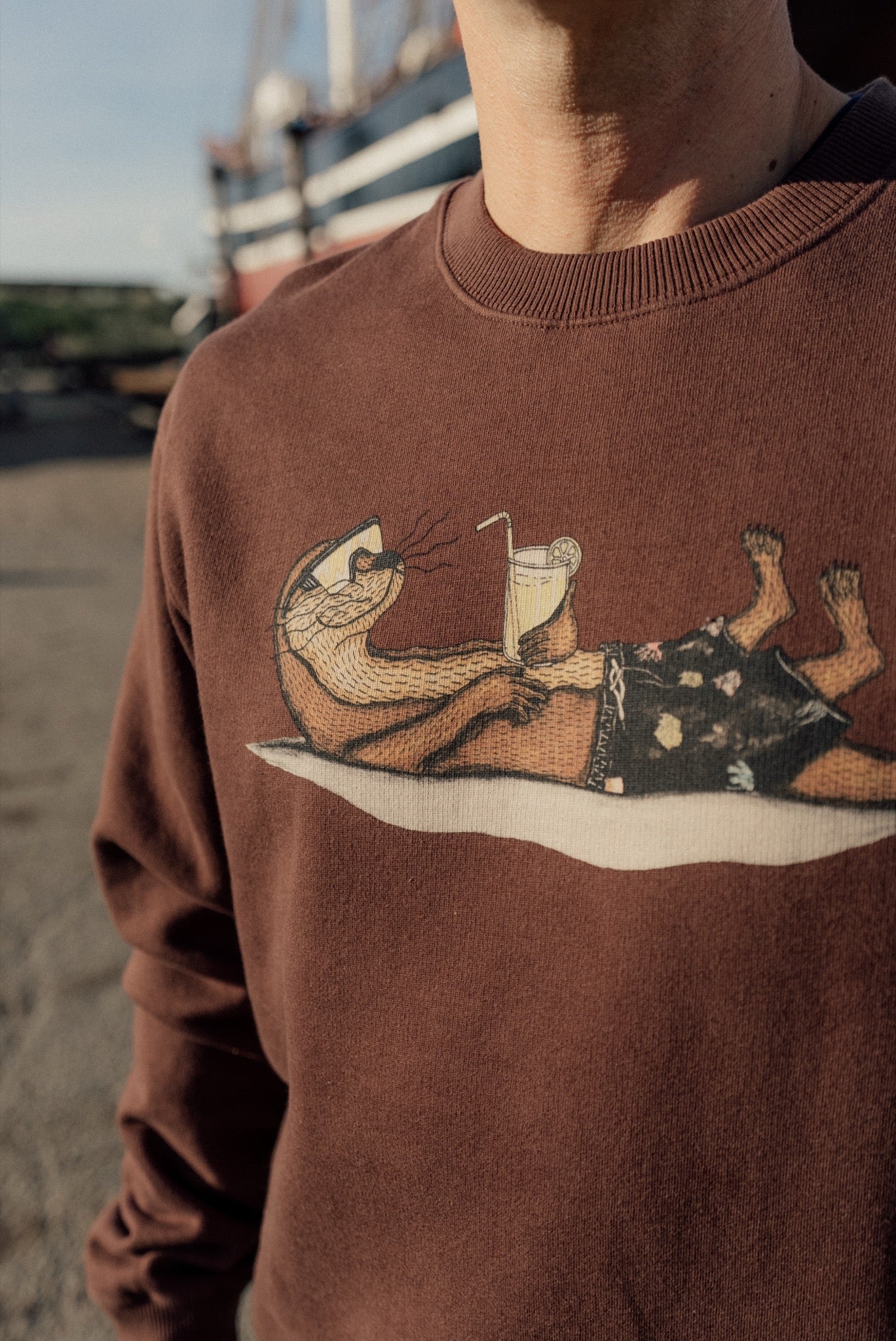 LAKOR An Otter Vacation Crewneck Sweatshirt Chicory Coffee