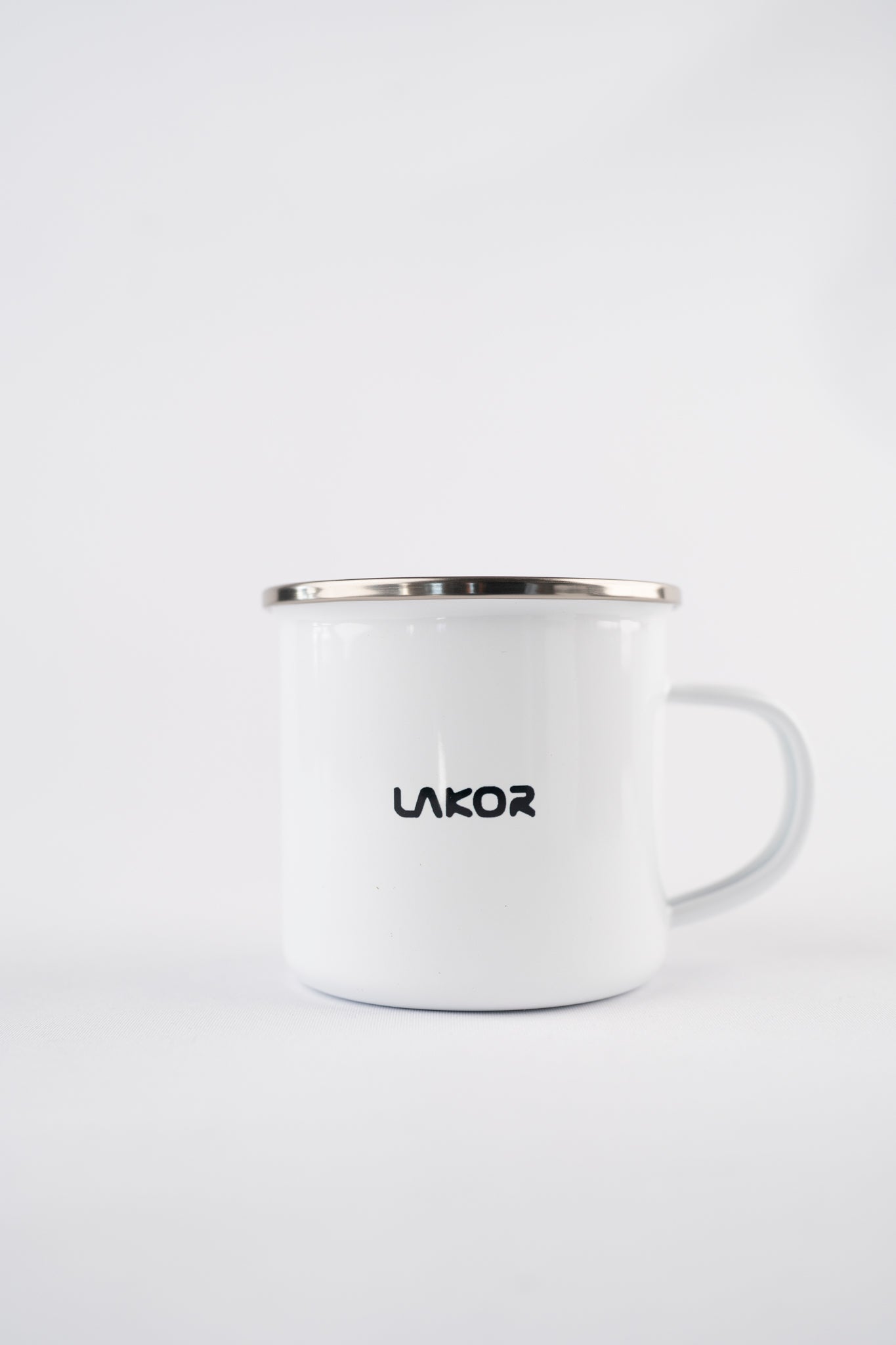 An Otter Vacation Emaljekrus - White