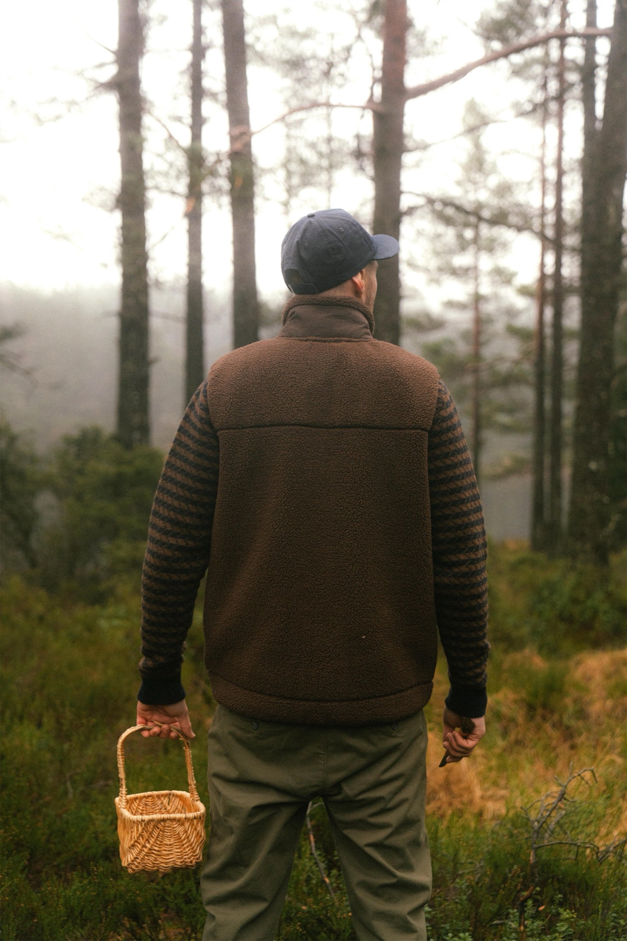 LAKOR Bear Sherpa Vest Jacket Coffee Bean