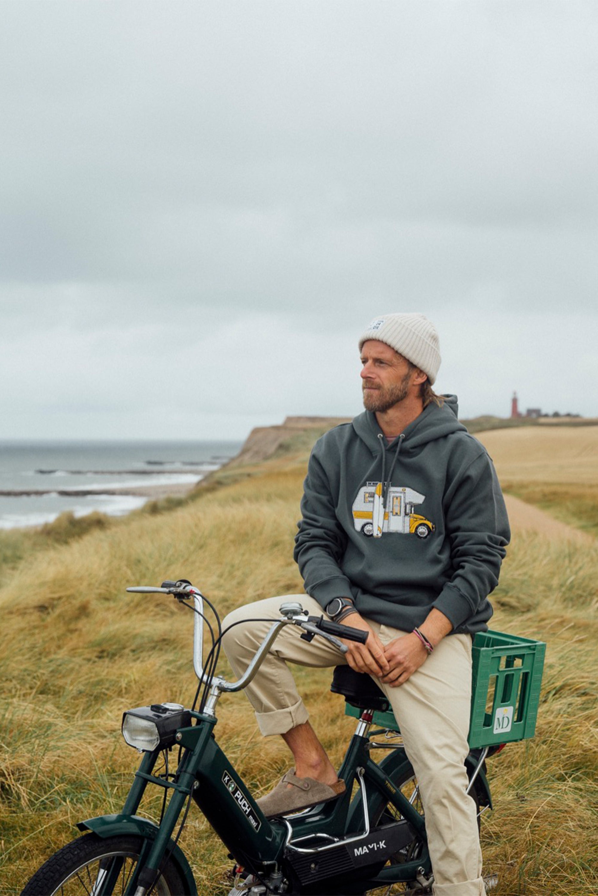 LAKOR Camper Car Hoodie Sweatshirt Urban Chic