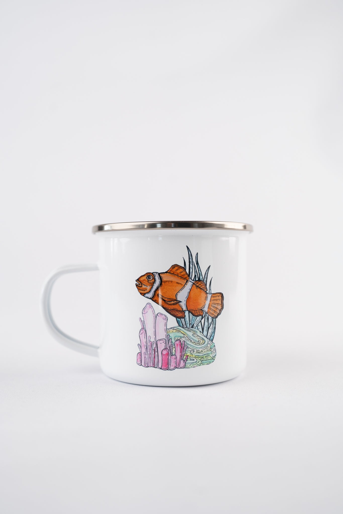 LAKOR Clownfish Garden Enamel Mug Mug White