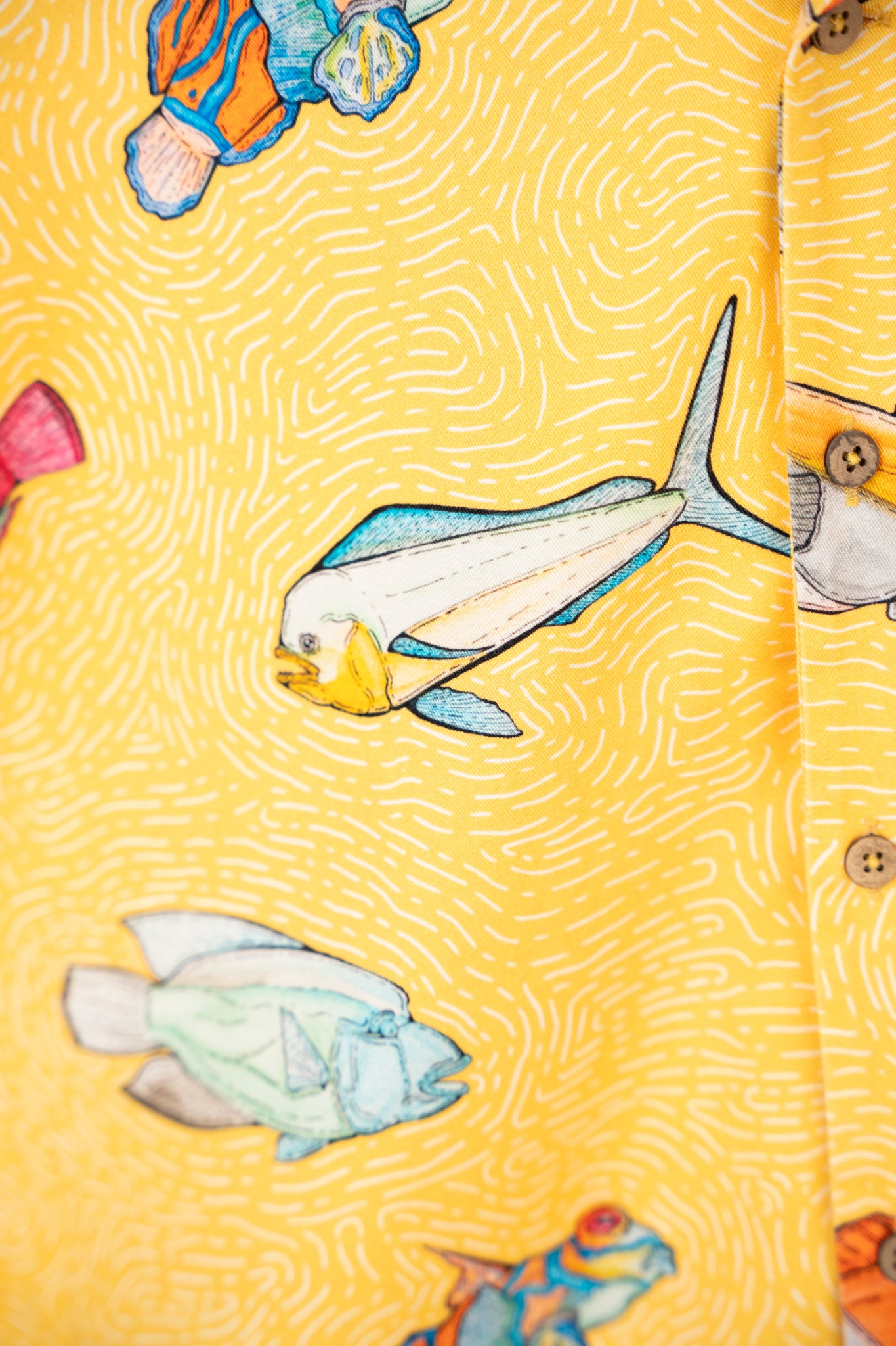 LAKOR Exotic Fish Short Sleeve Shirt Short Sleeve Shirt Cream Gold