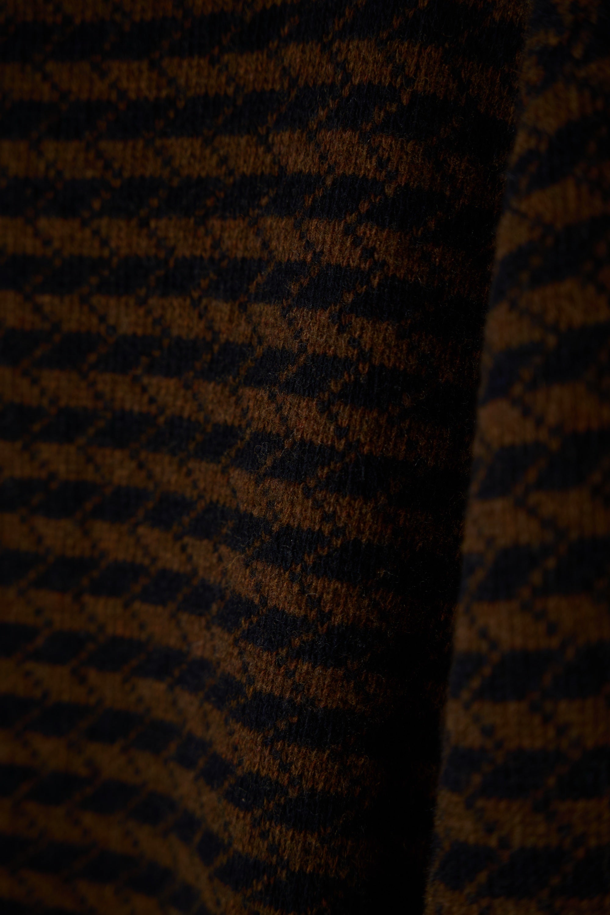 LAKOR Faroese Fisher Knit Knit Navy/Brown