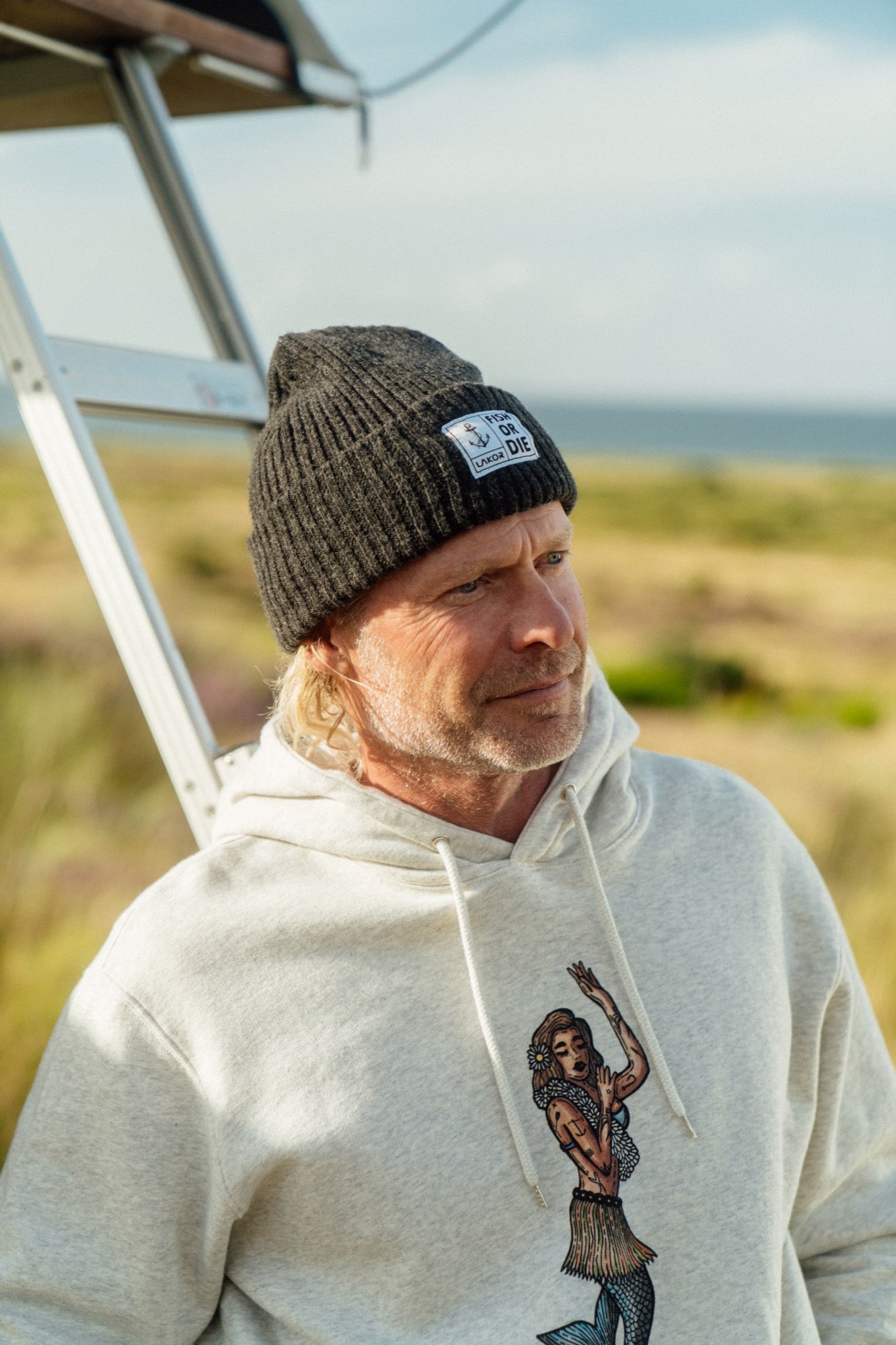 LAKOR Fish or Die Beanie Headwear Dark Brown