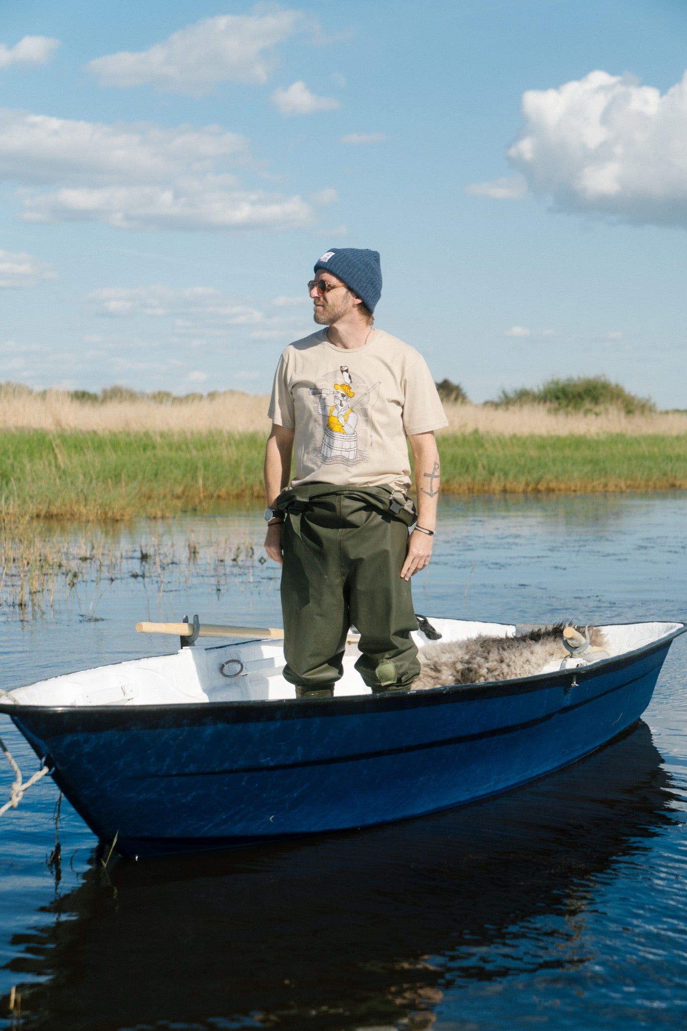 LAKOR Fishing In A Barrel T-shirt T-Shirt White Pepper