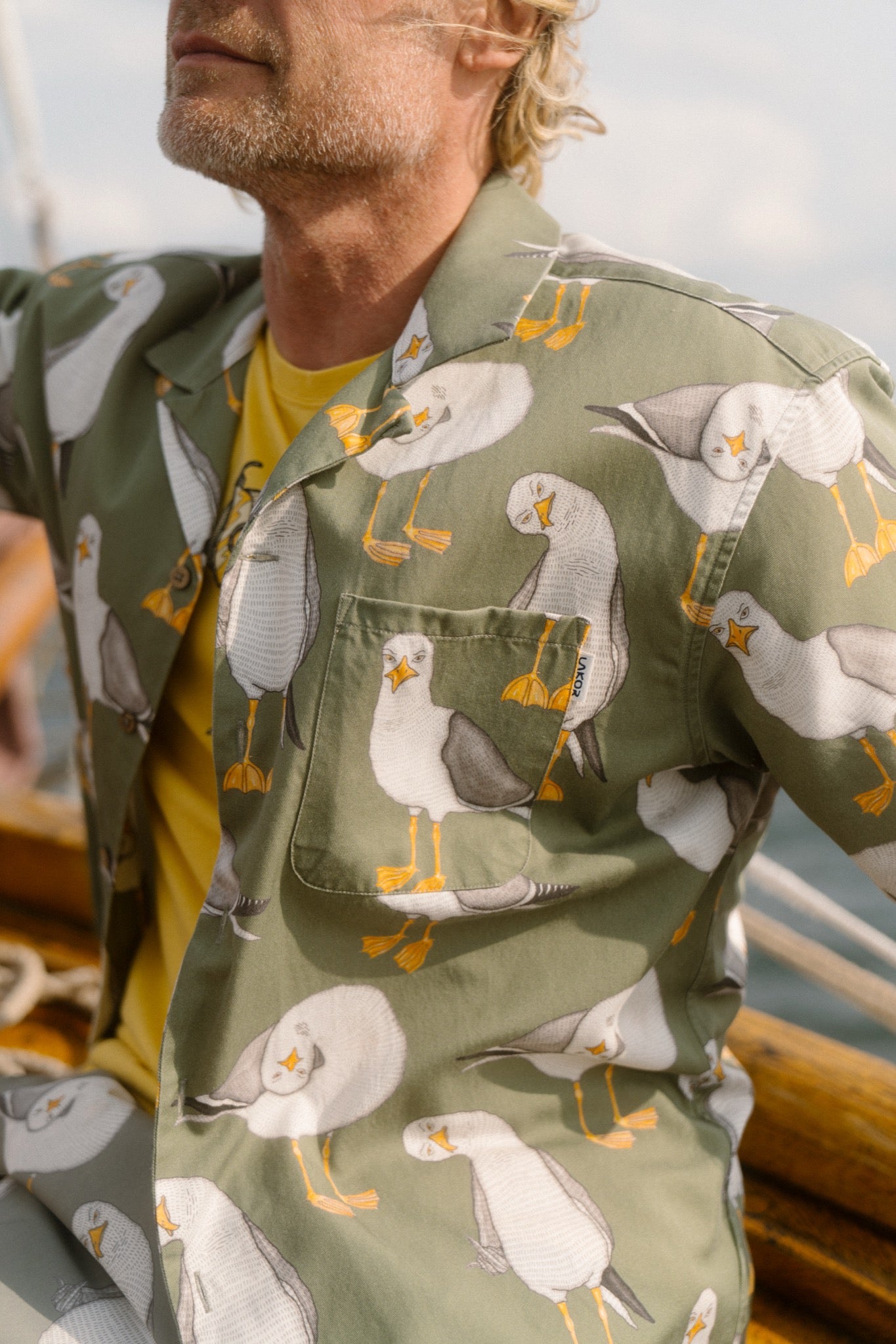 LAKOR Flipping The Bird Short Sleeve Shirt Short Sleeve Shirt Sea Spray