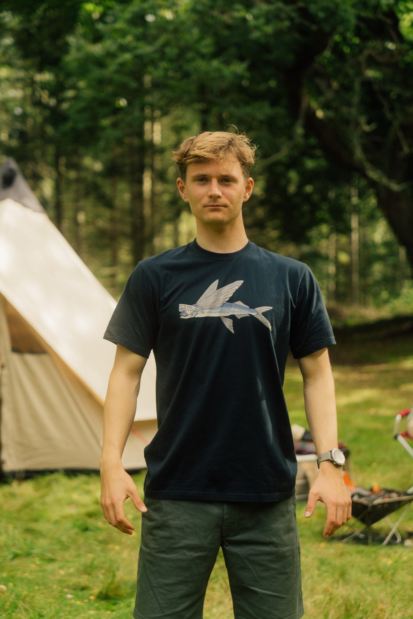 LAKOR Fly Fish T-shirt T-Shirt Blueberry