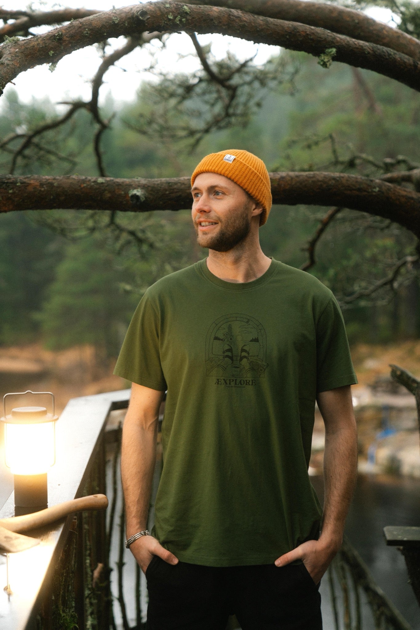 LAKOR Looking Out T-shirt T-Shirt Riffle Green