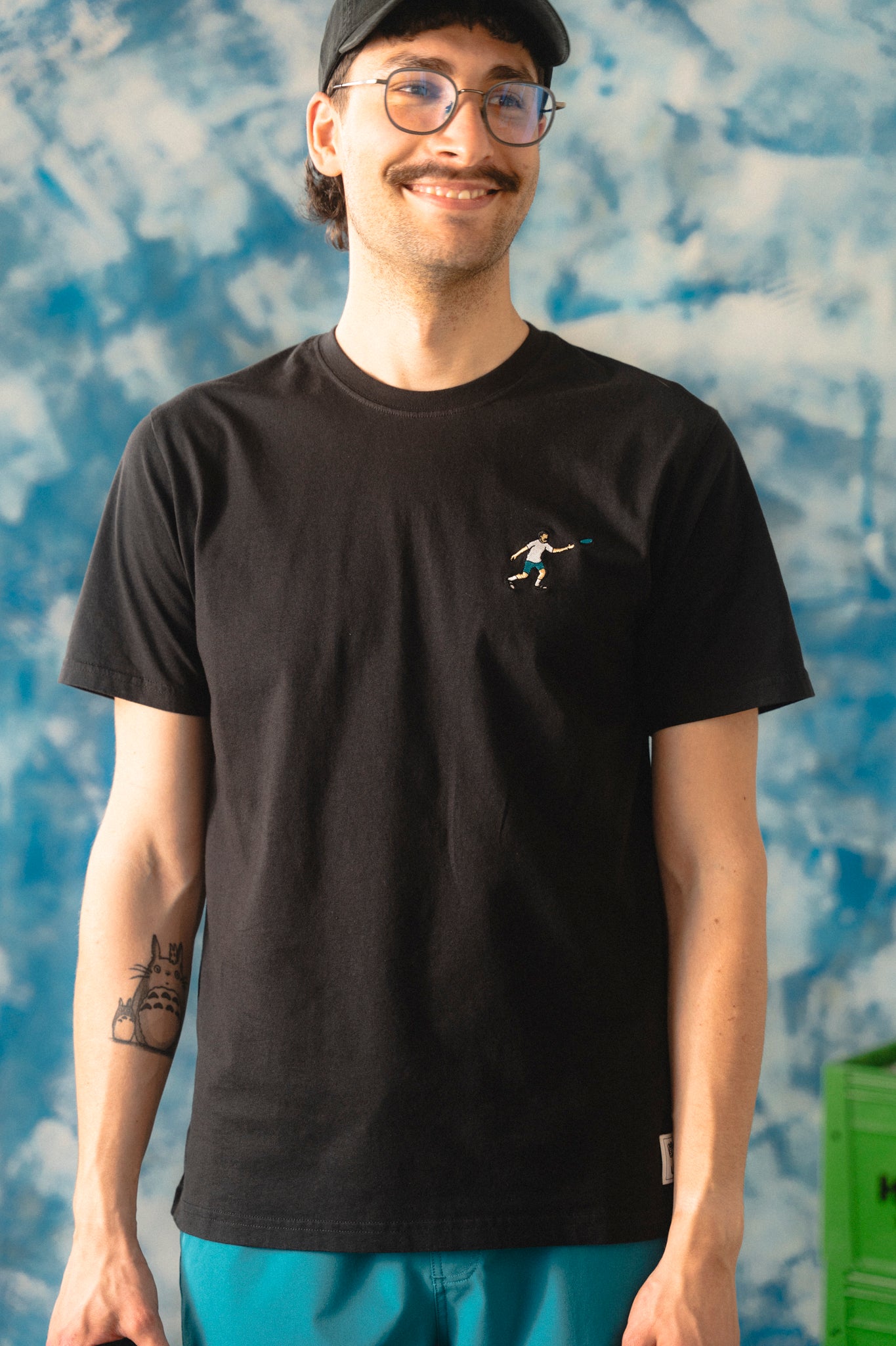 Mini Frisbee Player T-shirt - Moonless Night