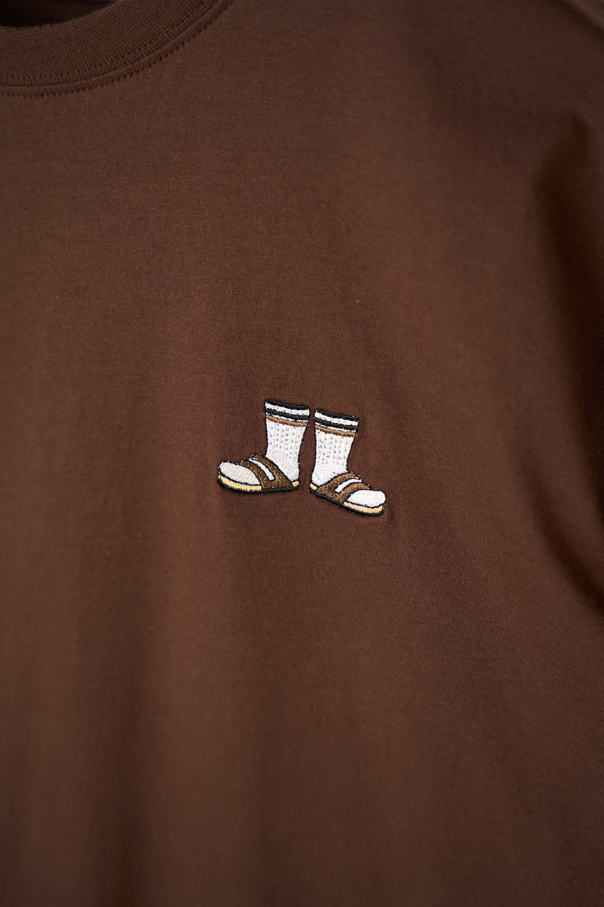 LAKOR Mini Socks & Sandals T-shirt T-Shirt Chicory Coffee