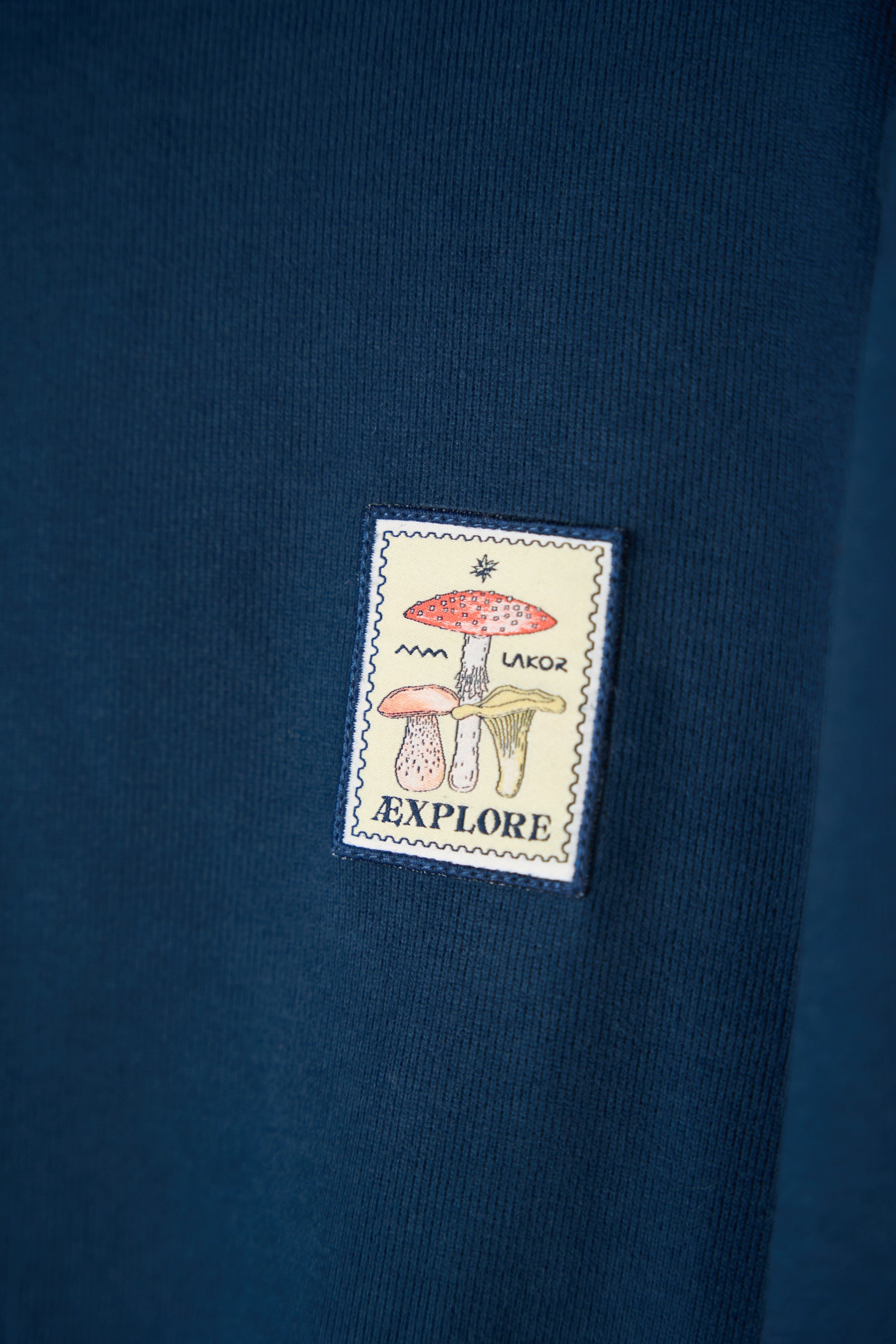 LAKOR Mushroom Trio Crewneck Sweatshirt Insignia Blue