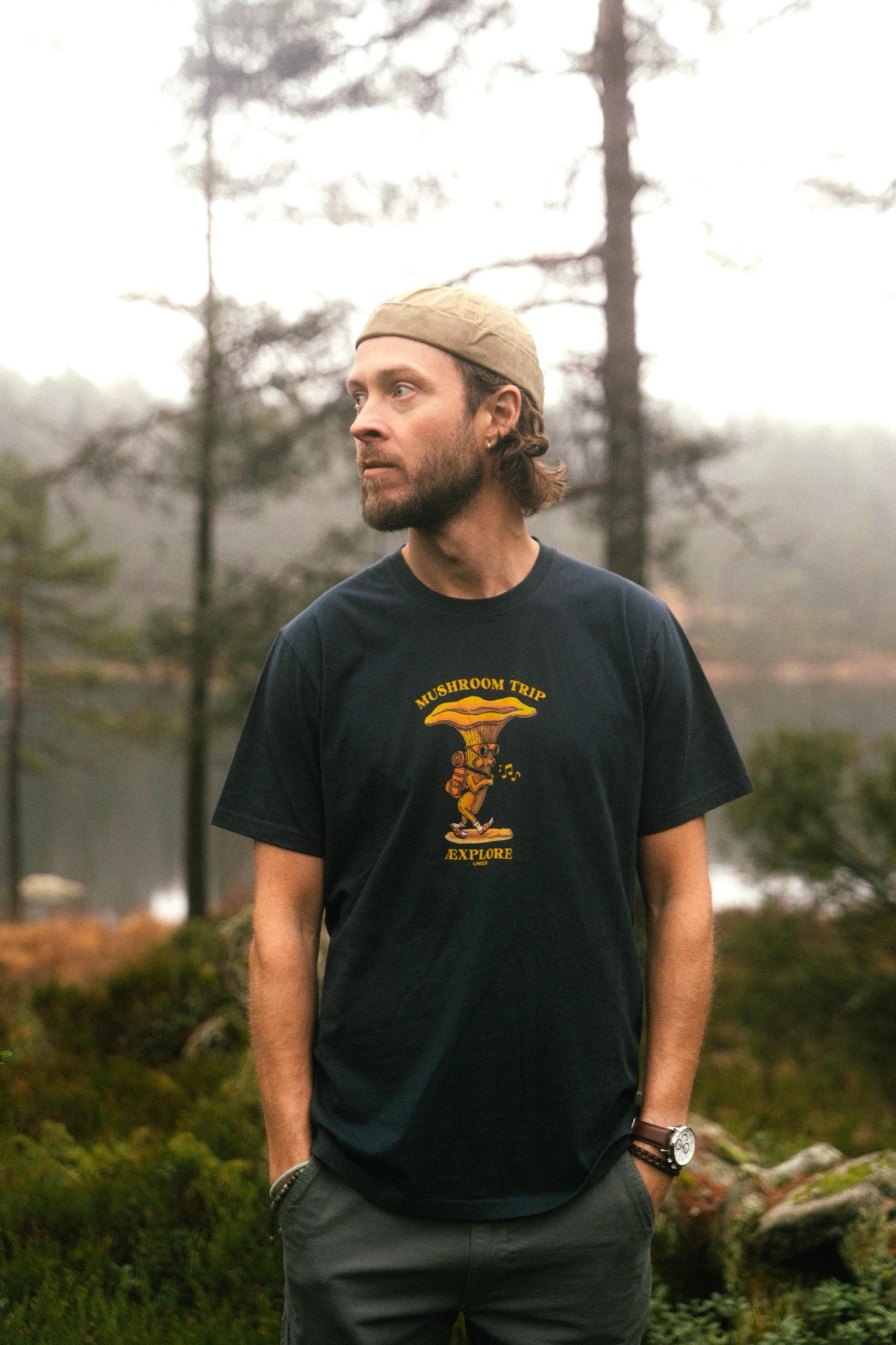 LAKOR Mushroom Trip T-shirt T-Shirt Blueberry