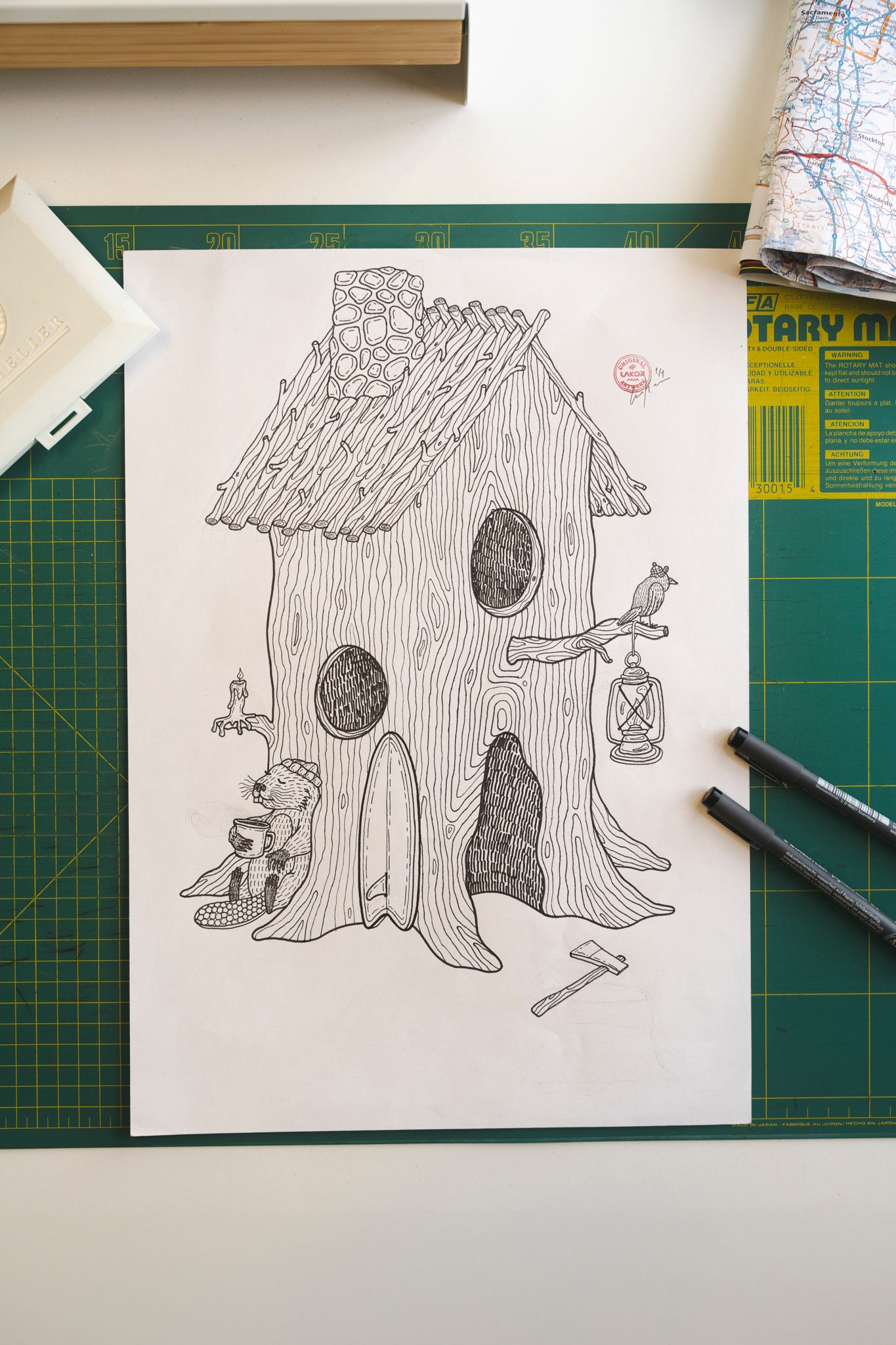 LAKOR Outdoor Inn Original Poster White