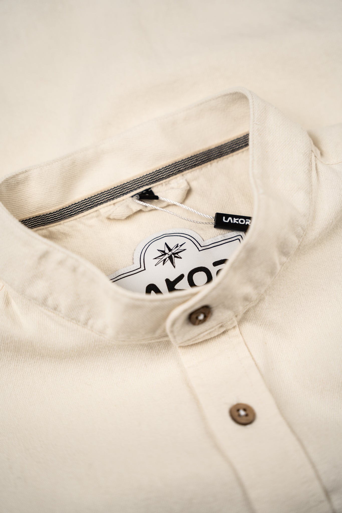 LAKOR Plain Dal Shirt Shirt Star White