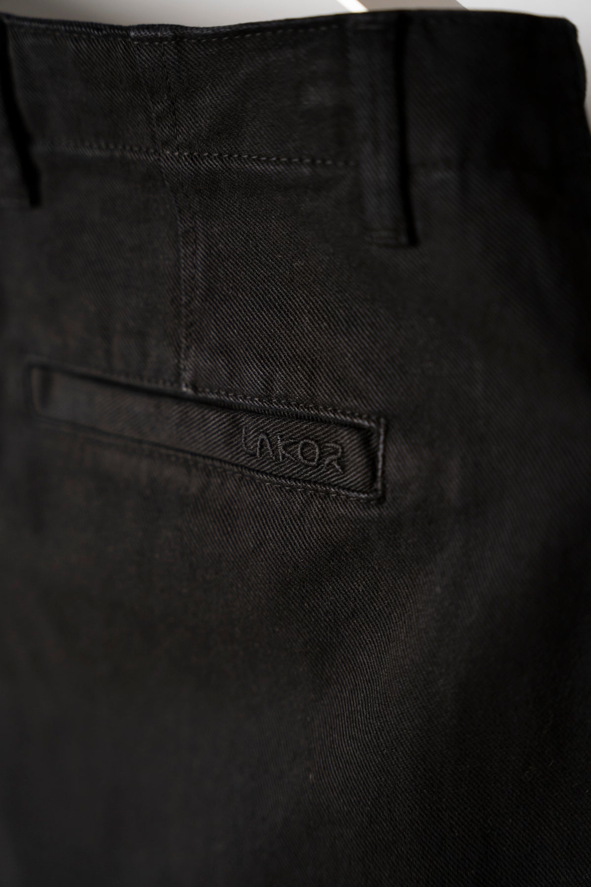 LAKOR Relaxed Twill Pants Pants Black