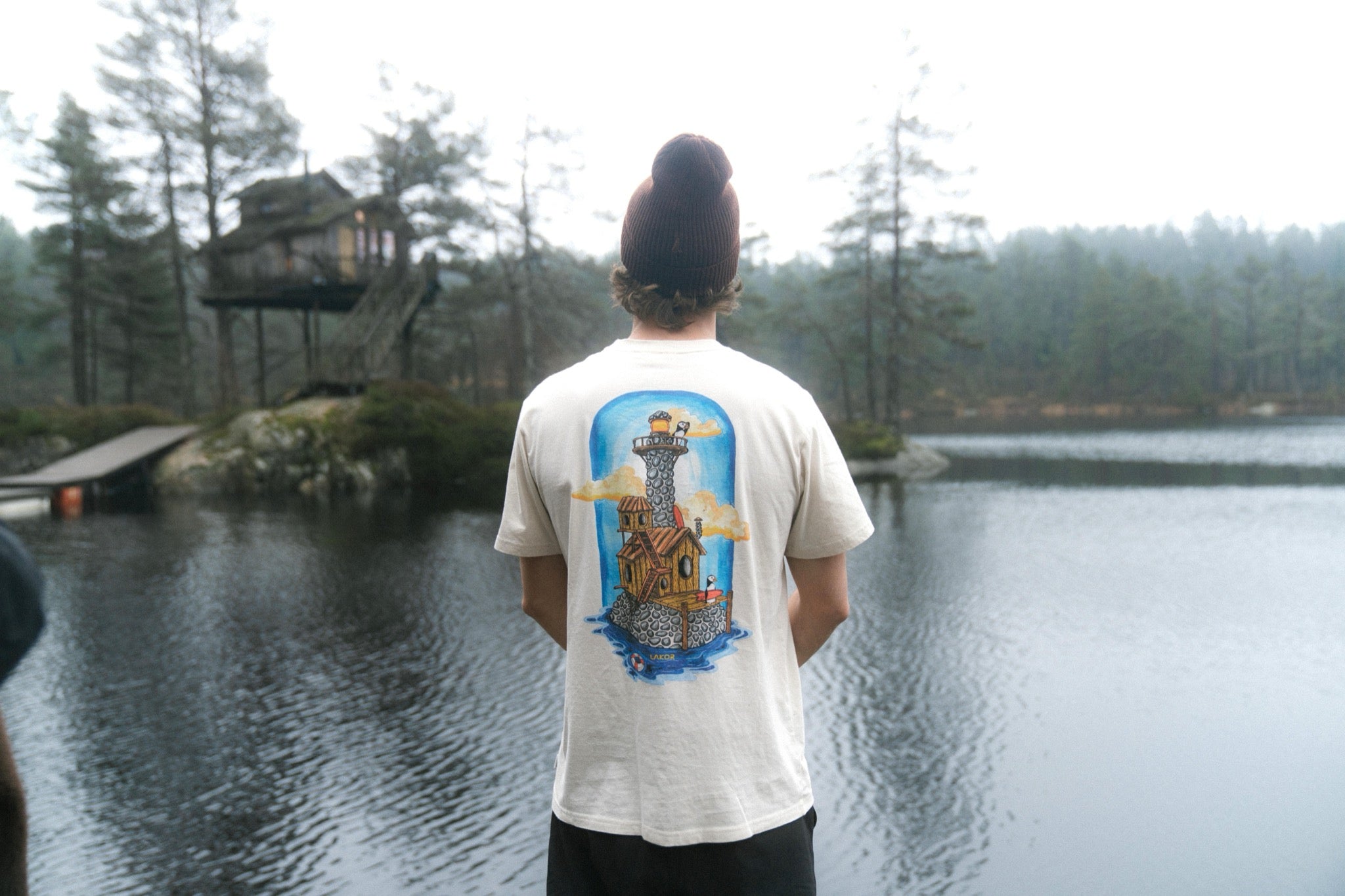 LAKOR Sea Parrot Summerhouse T-shirt T-Shirt Rainy Day