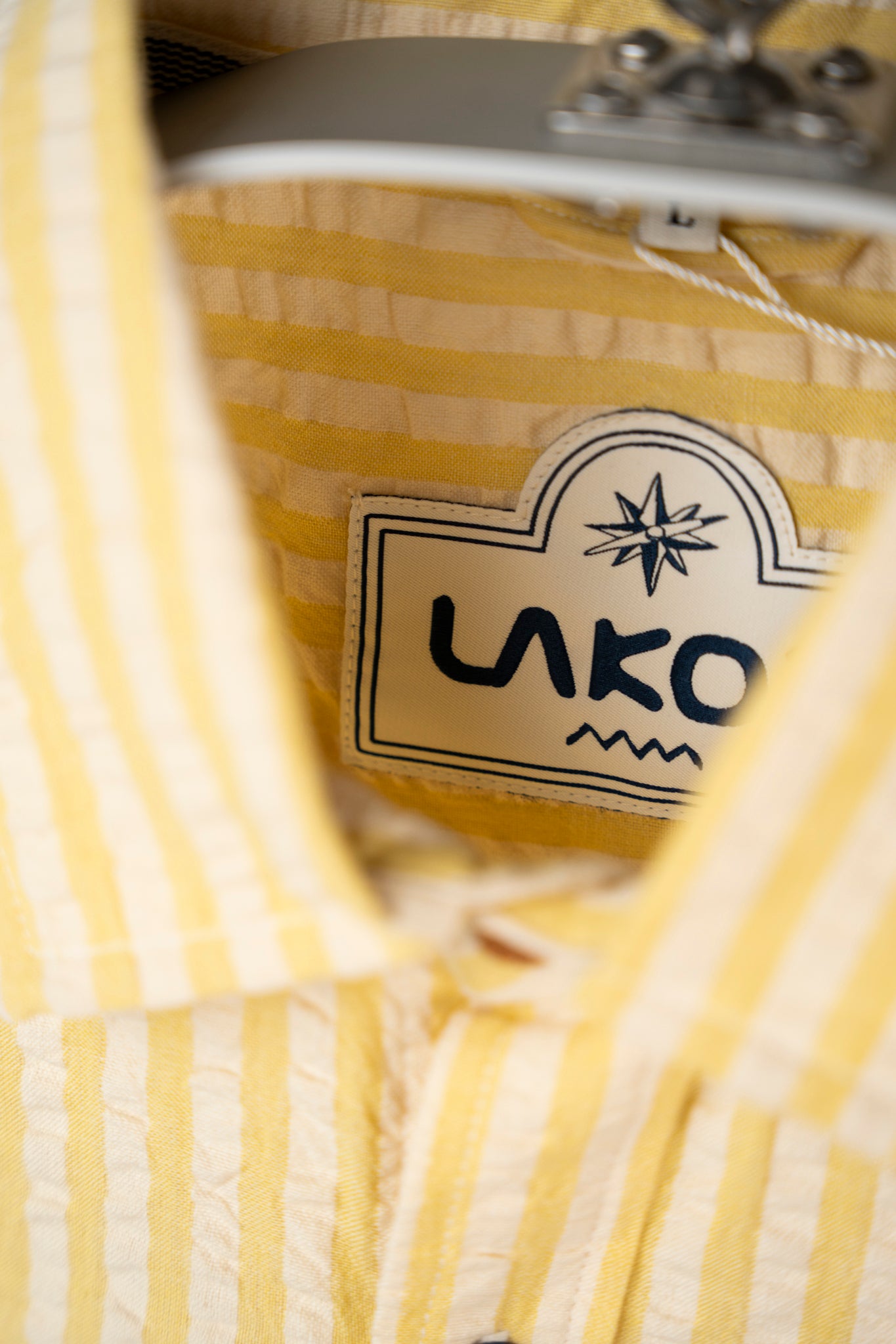 LAKOR Seer Sucker Short Sleeve Shirt Short Sleeve Shirt Cream Gold