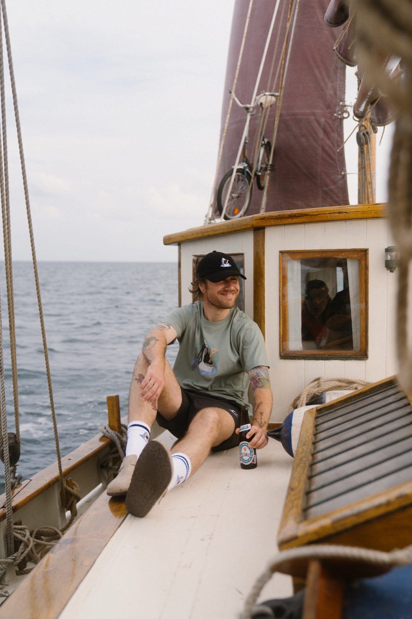 LAKOR Shark Shaka T-shirt T-Shirt Sea Spray