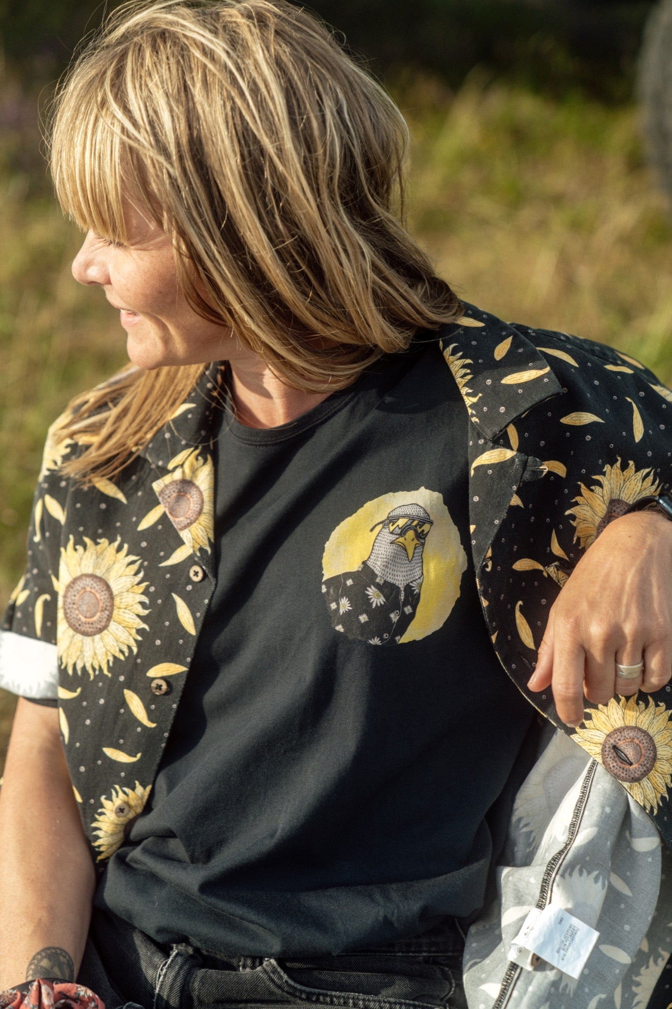 LAKOR Sunshine Seagull T-shirt T-Shirt Moonless Night