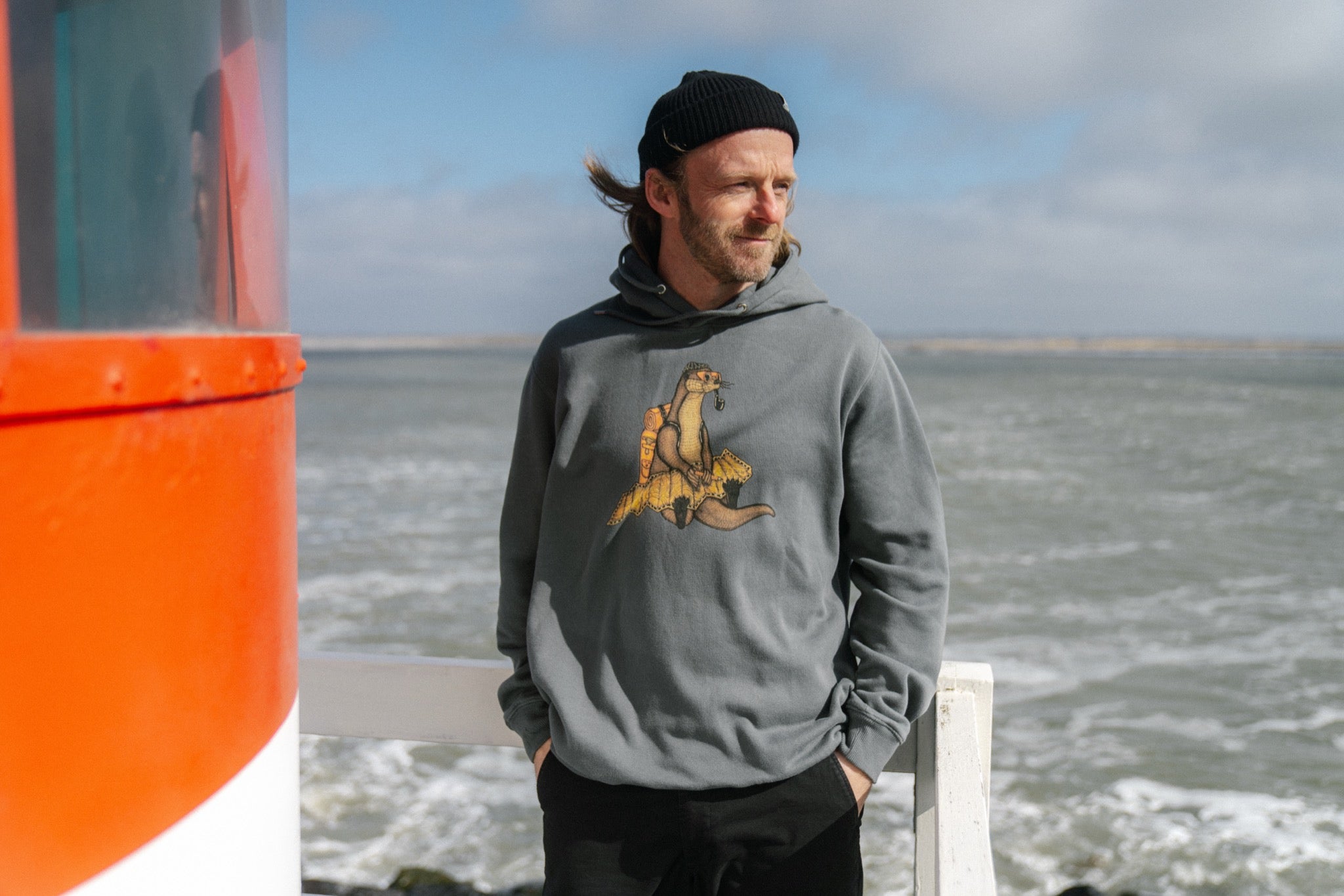 LAKOR The Otter Way Hoodie Sweatshirt Urban Chic