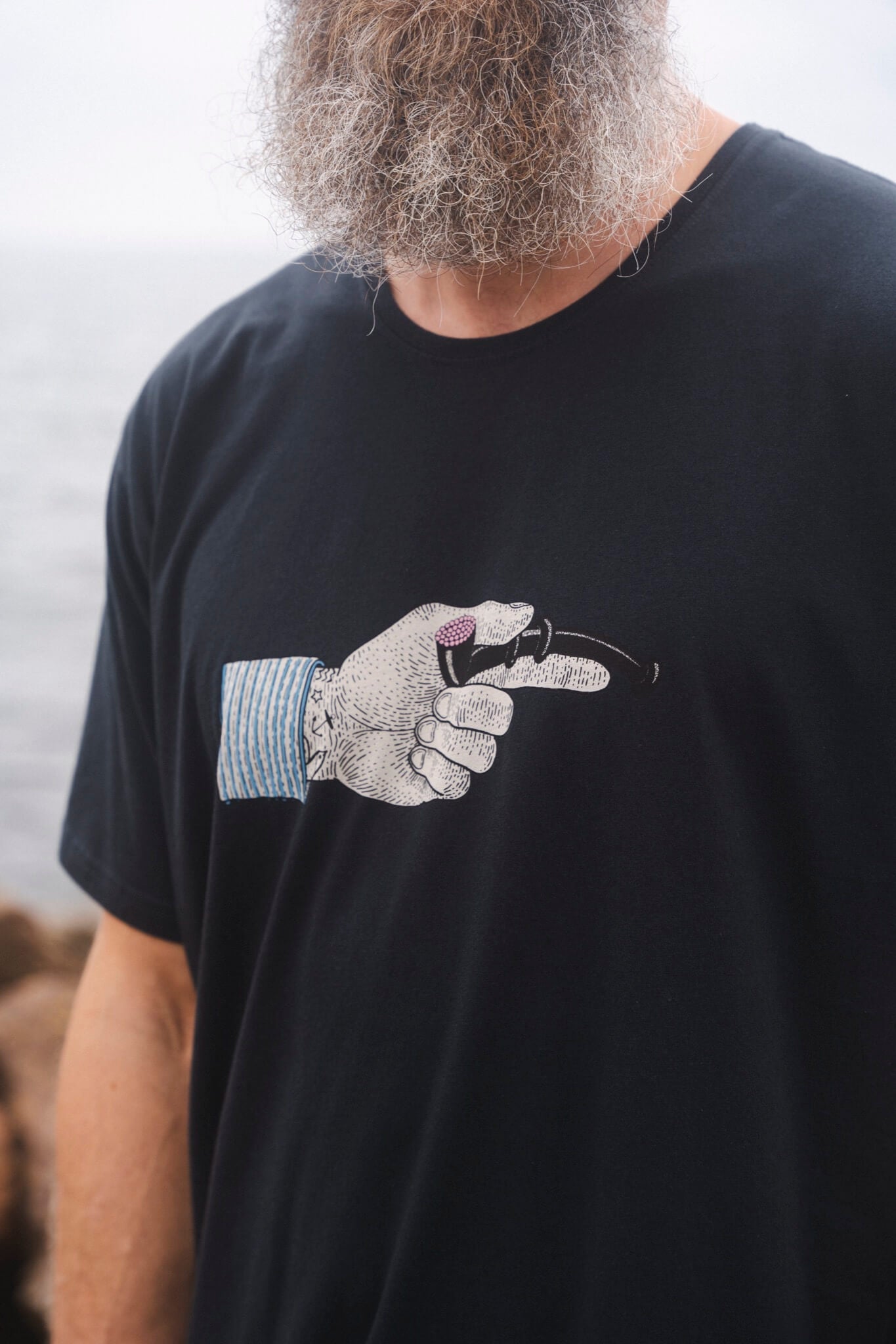 LAKOR The Pointing Pipe T-shirt T-Shirt Moonless Night
