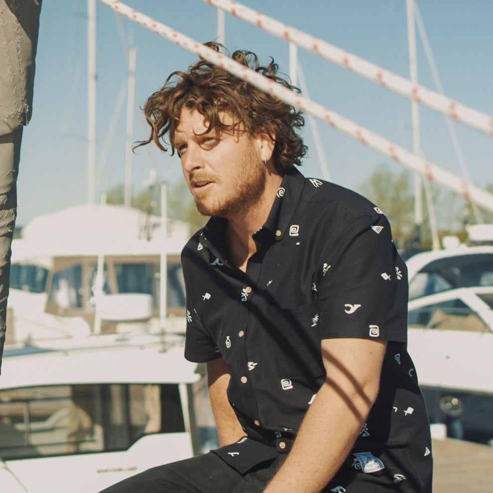 LAKOR Theis Shirt Short Sleeve Shirt Black