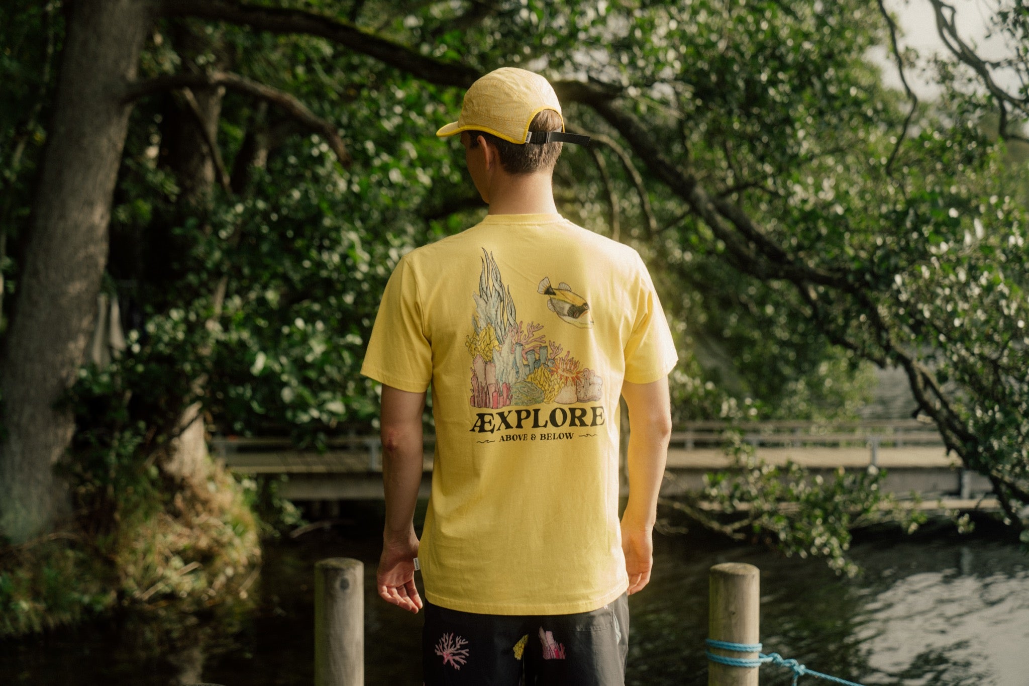 LAKOR Wall of Wonder Back T-shirt T-Shirt Cream Gold