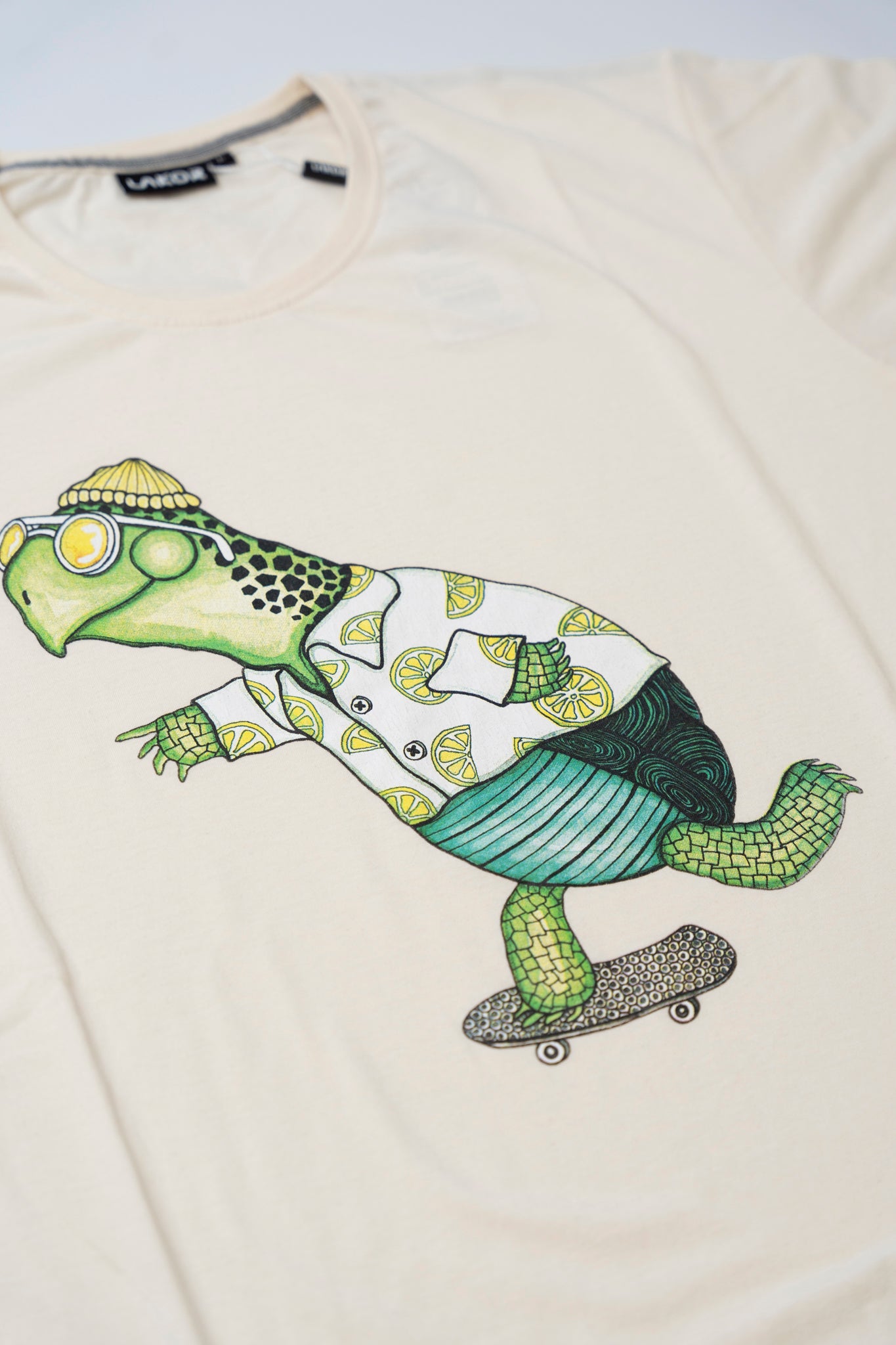 Turbo Turtle T-shirt (Off White)
